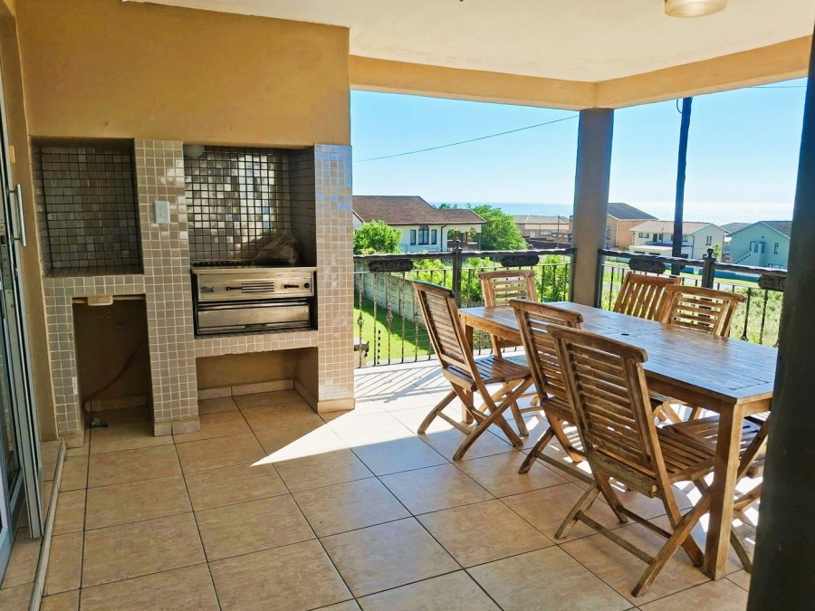4 Bedroom Property for Sale in Uvongo KwaZulu-Natal