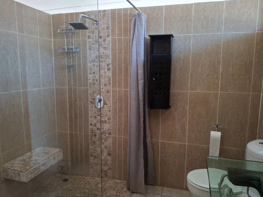 4 Bedroom Property for Sale in Uvongo KwaZulu-Natal