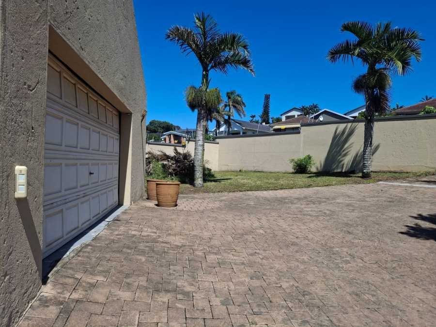 4 Bedroom Property for Sale in Uvongo KwaZulu-Natal