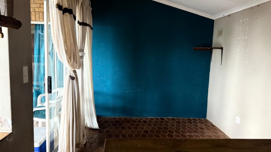 5 Bedroom Property for Sale in Scottburgh South KwaZulu-Natal