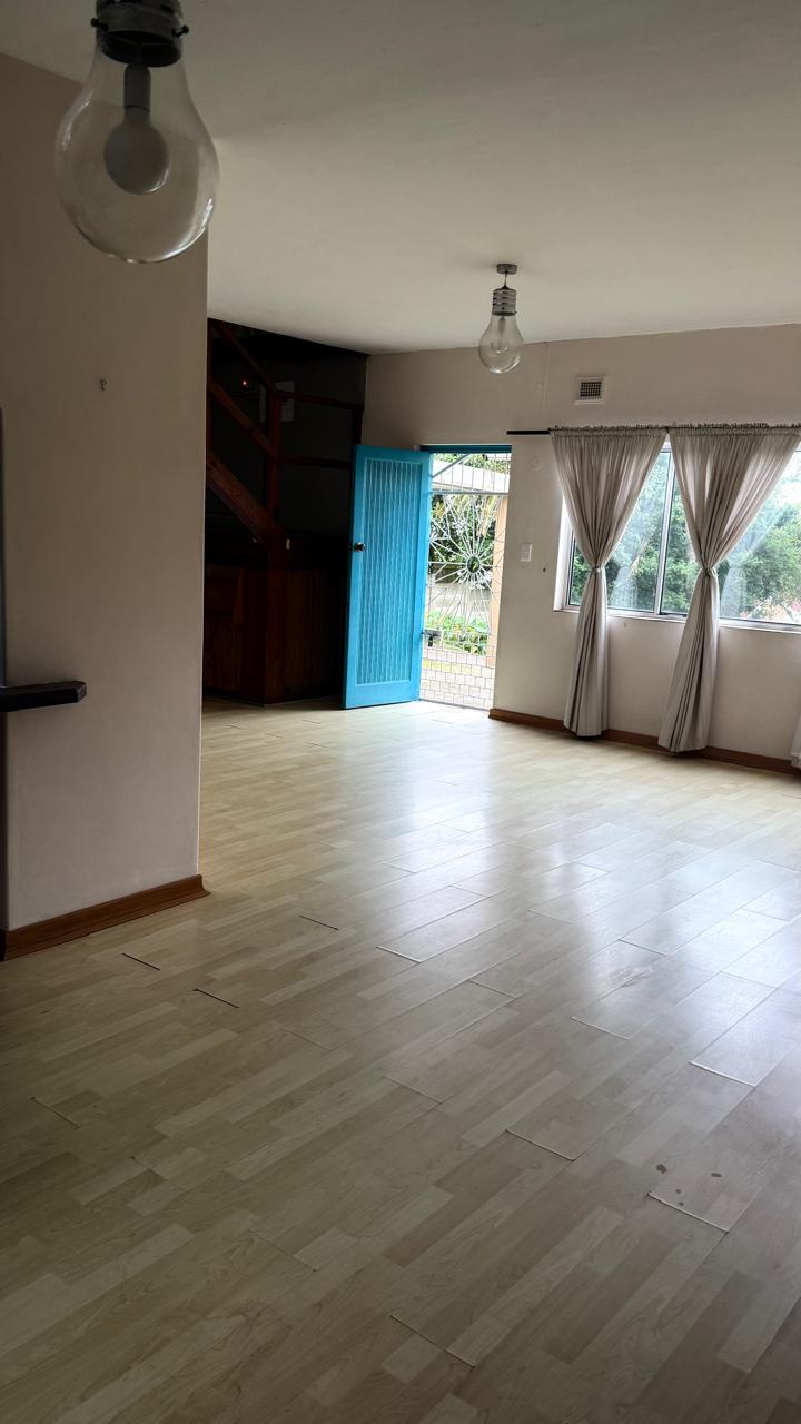 5 Bedroom Property for Sale in Scottburgh South KwaZulu-Natal