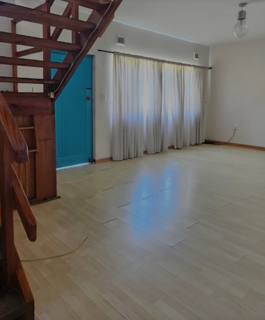 5 Bedroom Property for Sale in Scottburgh South KwaZulu-Natal