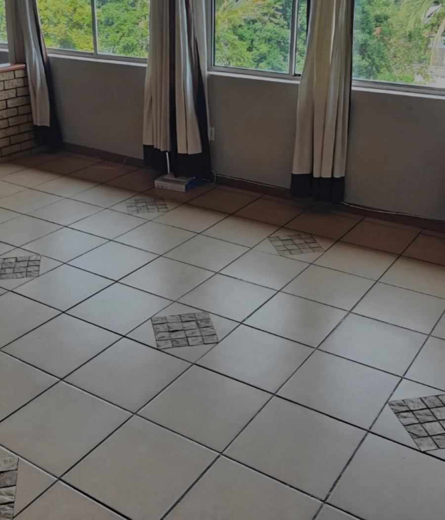 5 Bedroom Property for Sale in Scottburgh South KwaZulu-Natal