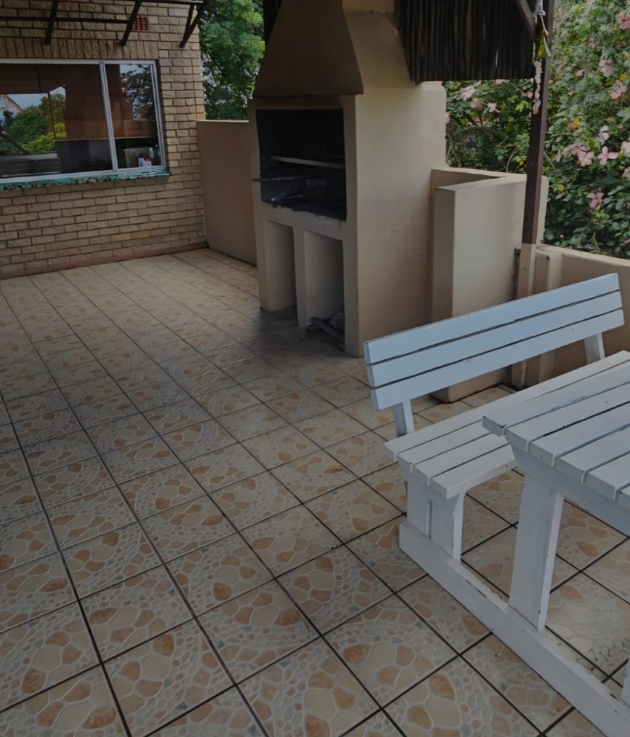 5 Bedroom Property for Sale in Scottburgh South KwaZulu-Natal