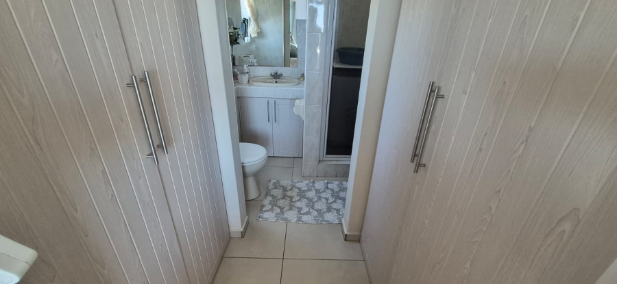 3 Bedroom Property for Sale in Uvongo KwaZulu-Natal