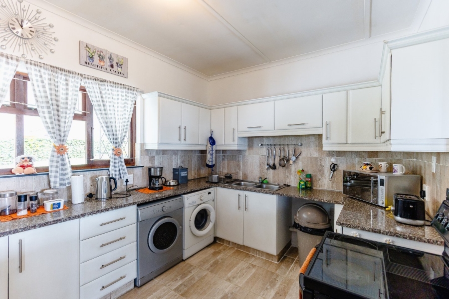 4 Bedroom Property for Sale in Shelly Beach KwaZulu-Natal