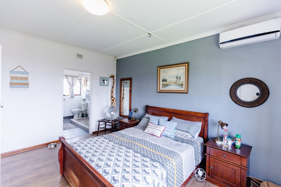 4 Bedroom Property for Sale in Shelly Beach KwaZulu-Natal