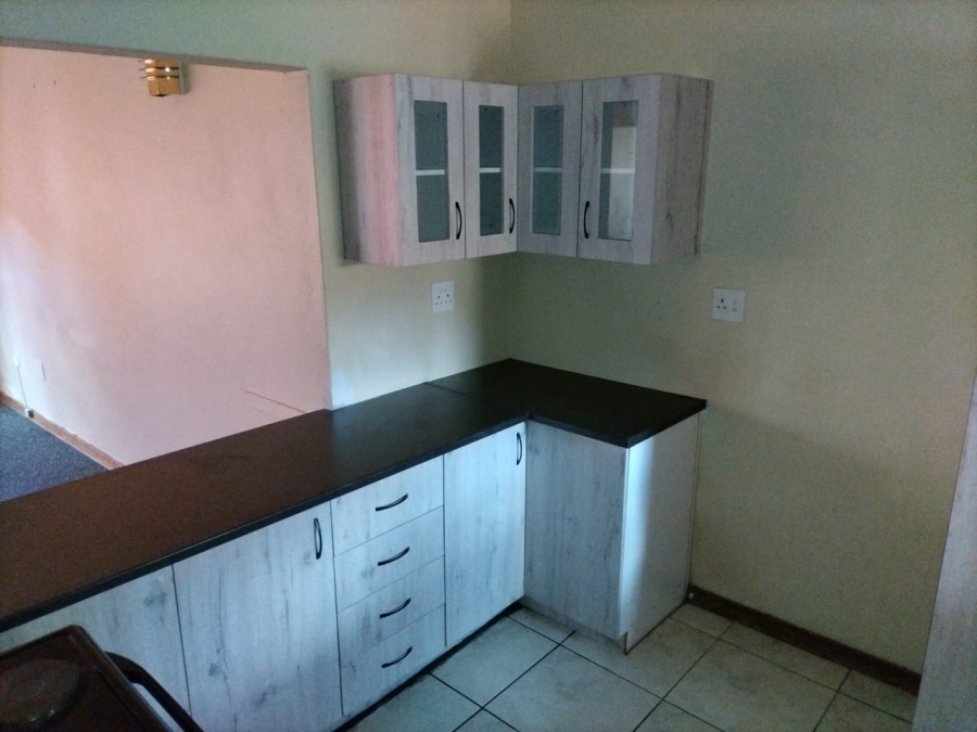 2 Bedroom Property for Sale in Huttenheights KwaZulu-Natal