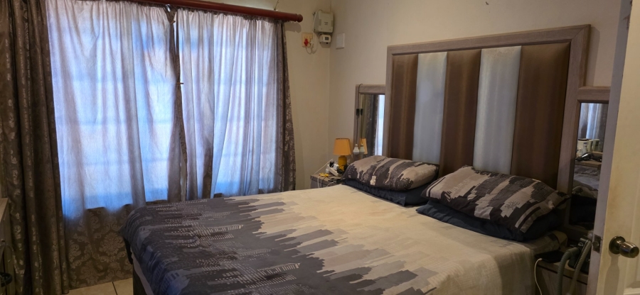 3 Bedroom Property for Sale in Umtentweni KwaZulu-Natal