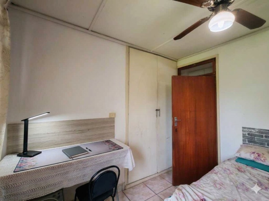 To Let 3 Bedroom Property for Rent in Larkfield KwaZulu-Natal