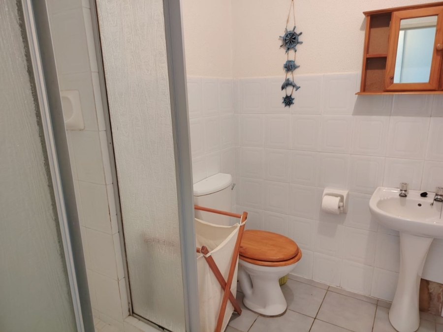 2 Bedroom Property for Sale in Uvongo KwaZulu-Natal