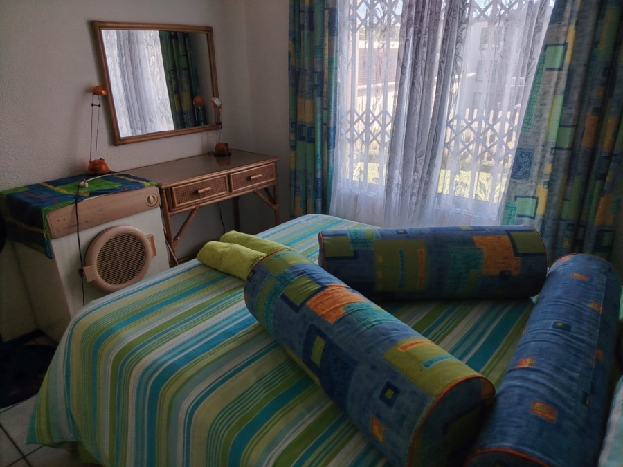 2 Bedroom Property for Sale in Uvongo KwaZulu-Natal