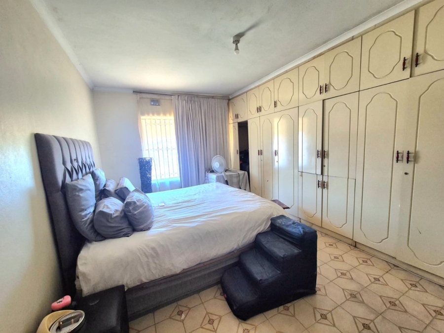 5 Bedroom Property for Sale in Merewent KwaZulu-Natal