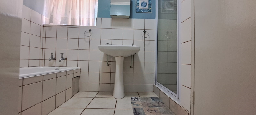 4 Bedroom Property for Sale in Huttenheights KwaZulu-Natal