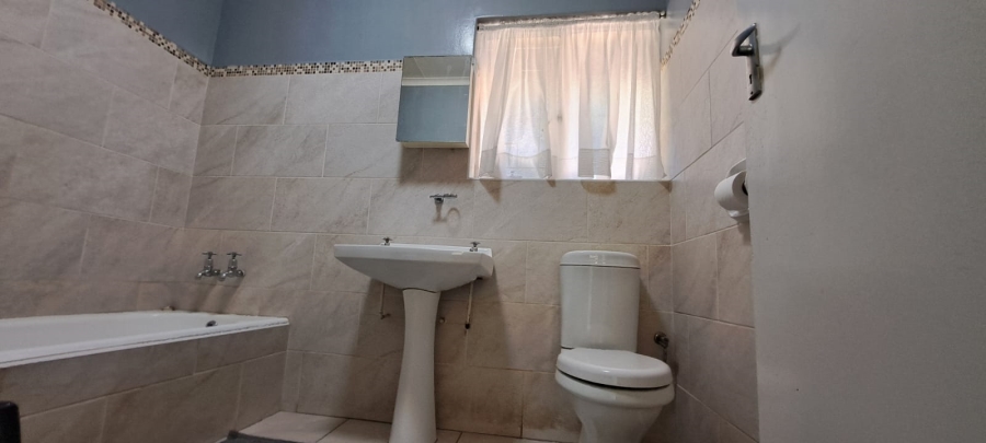 4 Bedroom Property for Sale in Huttenheights KwaZulu-Natal