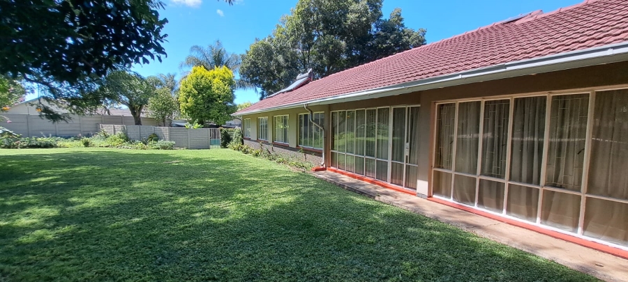4 Bedroom Property for Sale in Huttenheights KwaZulu-Natal