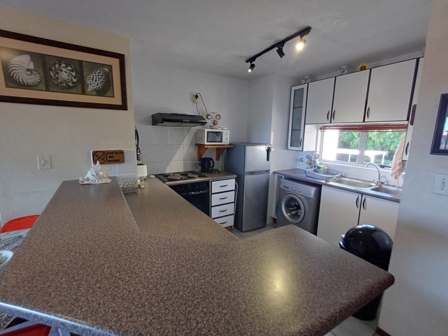 2 Bedroom Property for Sale in Uvongo Beach KwaZulu-Natal