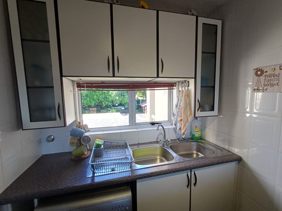 2 Bedroom Property for Sale in Uvongo Beach KwaZulu-Natal