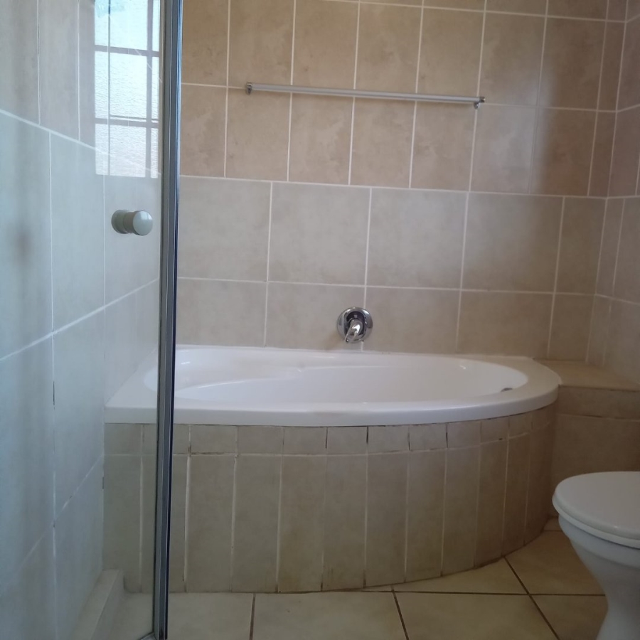 To Let 3 Bedroom Property for Rent in Margate KwaZulu-Natal