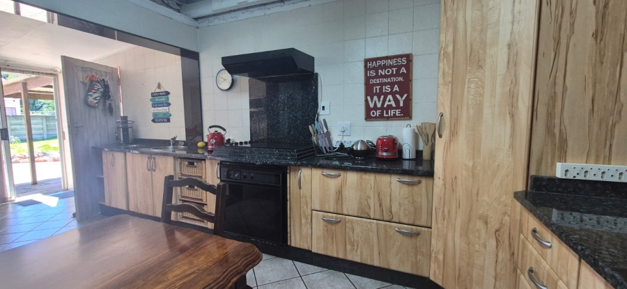 3 Bedroom Property for Sale in Pioneer Park KwaZulu-Natal