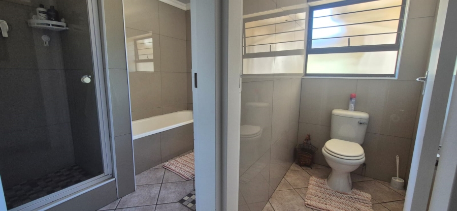 3 Bedroom Property for Sale in Pioneer Park KwaZulu-Natal