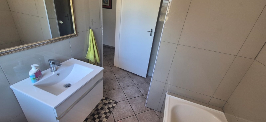 3 Bedroom Property for Sale in Pioneer Park KwaZulu-Natal