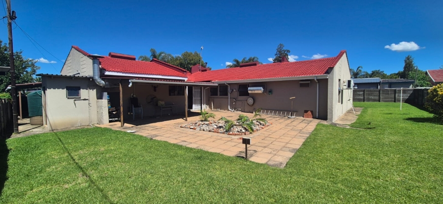3 Bedroom Property for Sale in Pioneer Park KwaZulu-Natal