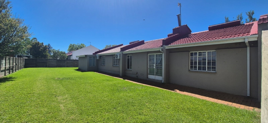 3 Bedroom Property for Sale in Pioneer Park KwaZulu-Natal