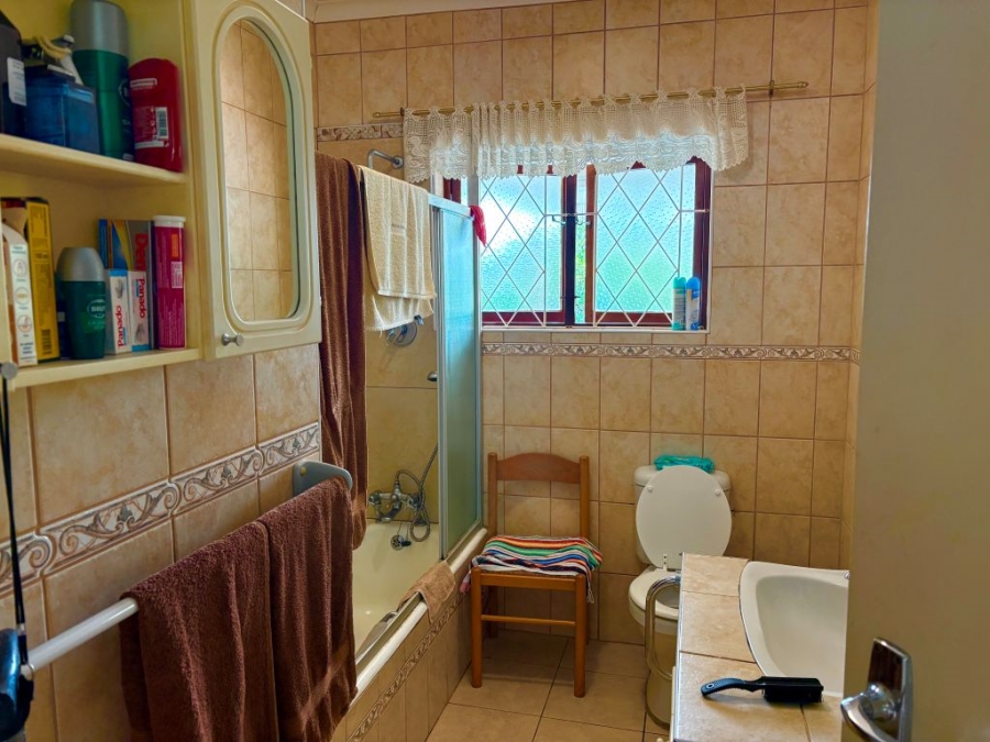 3 Bedroom Property for Sale in Umtentweni KwaZulu-Natal