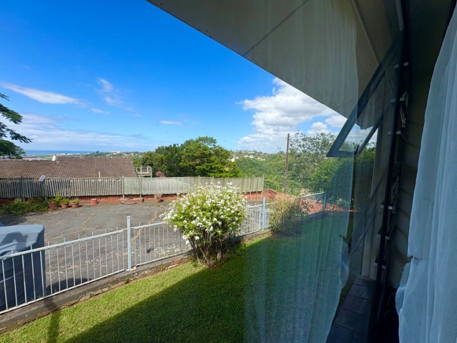 3 Bedroom Property for Sale in Umtentweni KwaZulu-Natal