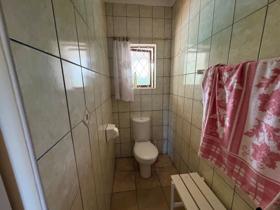 3 Bedroom Property for Sale in Umtentweni KwaZulu-Natal
