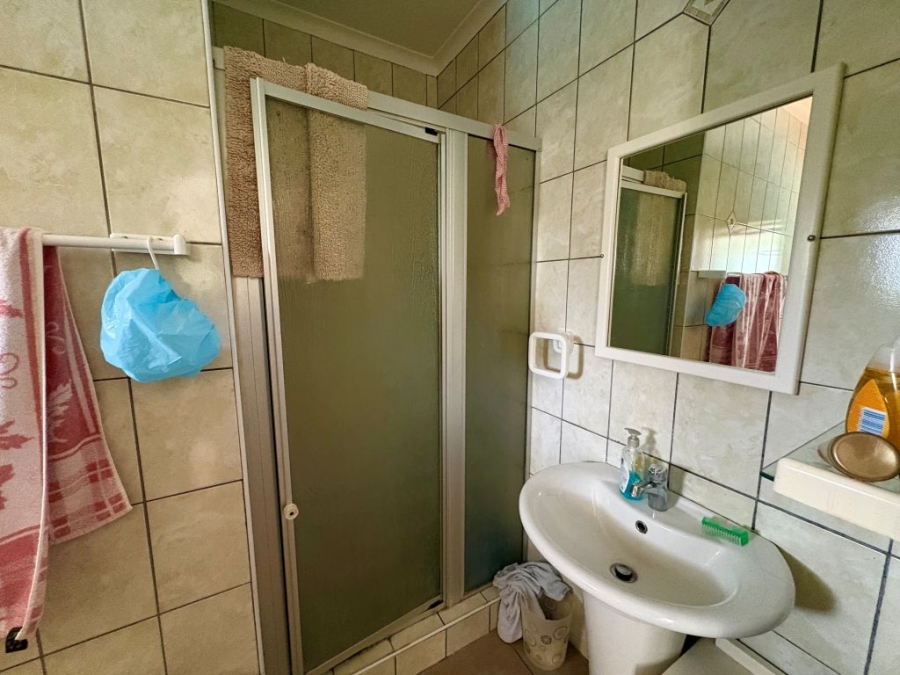 3 Bedroom Property for Sale in Umtentweni KwaZulu-Natal
