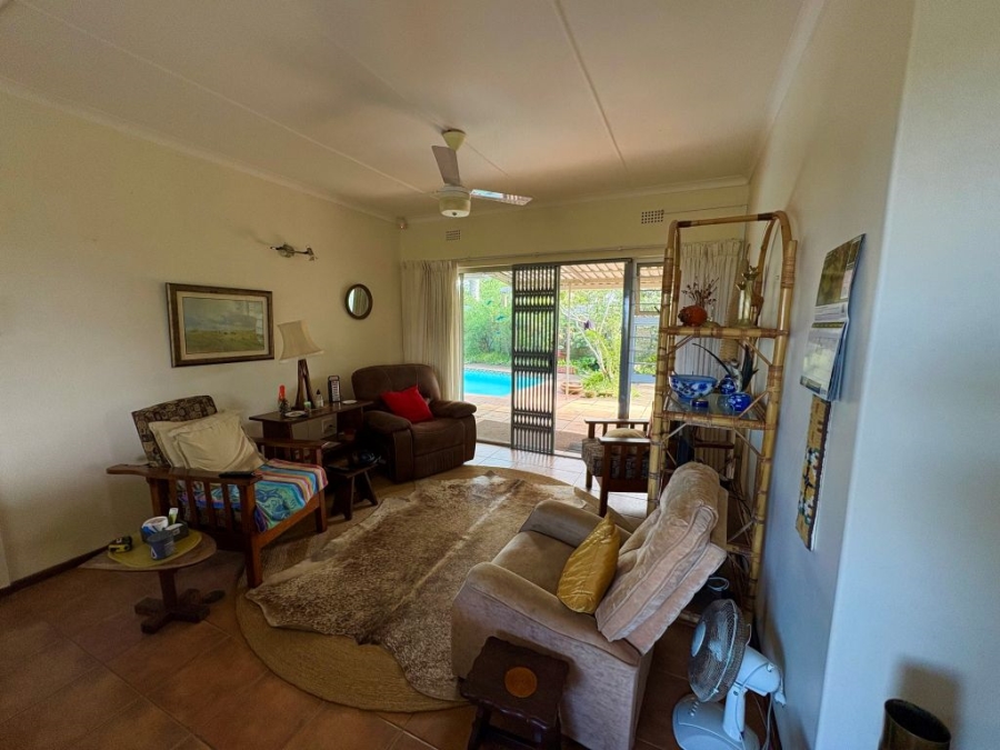 3 Bedroom Property for Sale in Umtentweni KwaZulu-Natal