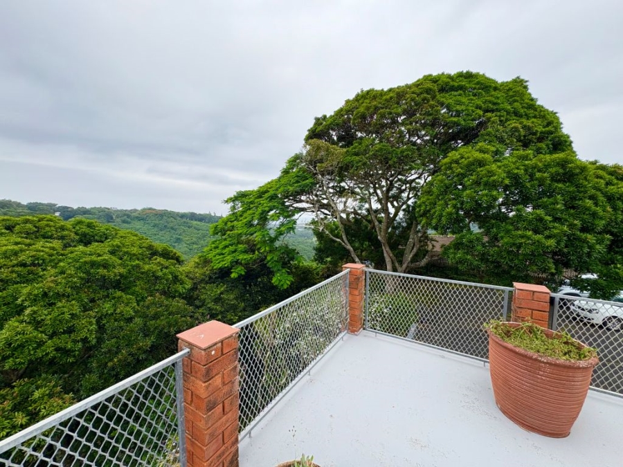 3 Bedroom Property for Sale in Umtentweni KwaZulu-Natal