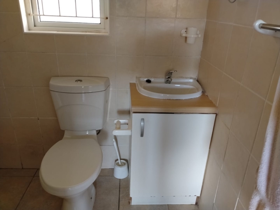 1 Bedroom Property for Sale in Scottburgh Central KwaZulu-Natal