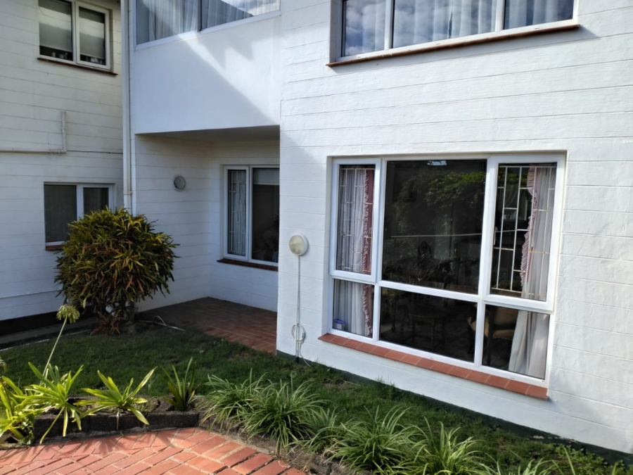 1 Bedroom Property for Sale in Scottburgh Central KwaZulu-Natal