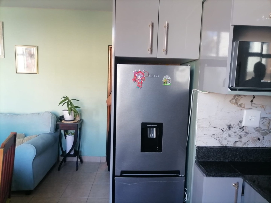 To Let 2 Bedroom Property for Rent in North Beach KwaZulu-Natal