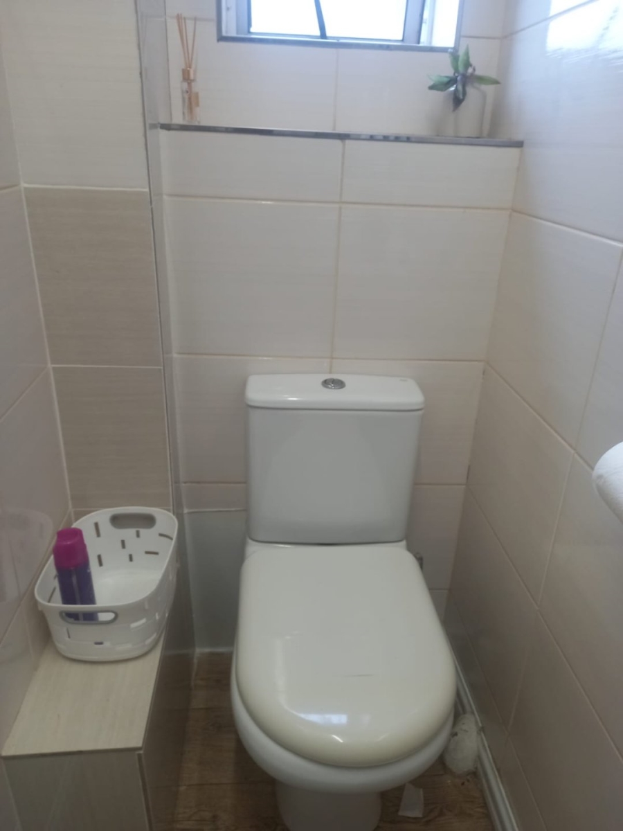 To Let 2 Bedroom Property for Rent in North Beach KwaZulu-Natal