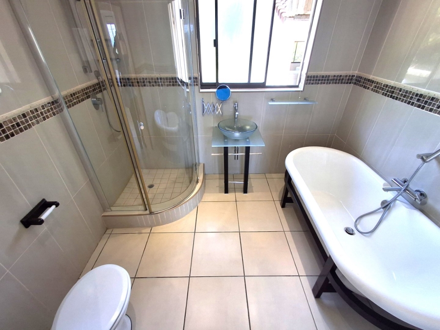 4 Bedroom Property for Sale in Leisure Bay KwaZulu-Natal