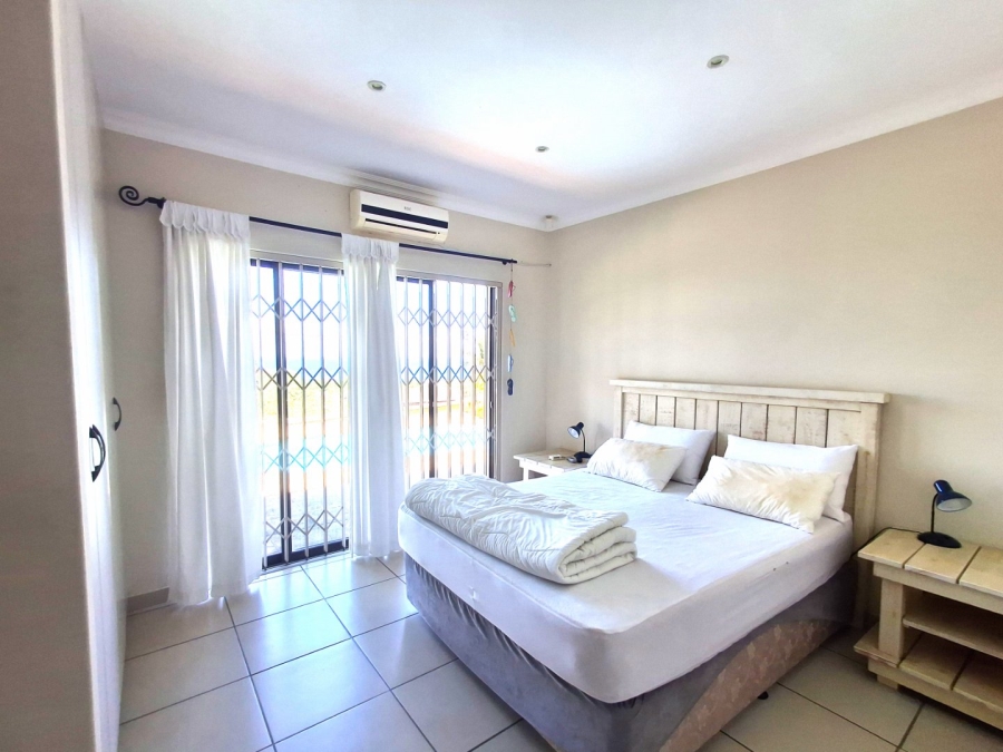4 Bedroom Property for Sale in Leisure Bay KwaZulu-Natal