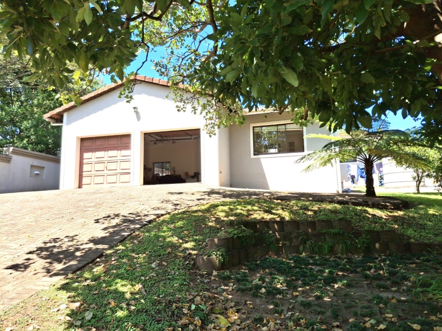 4 Bedroom Property for Sale in Leisure Bay KwaZulu-Natal