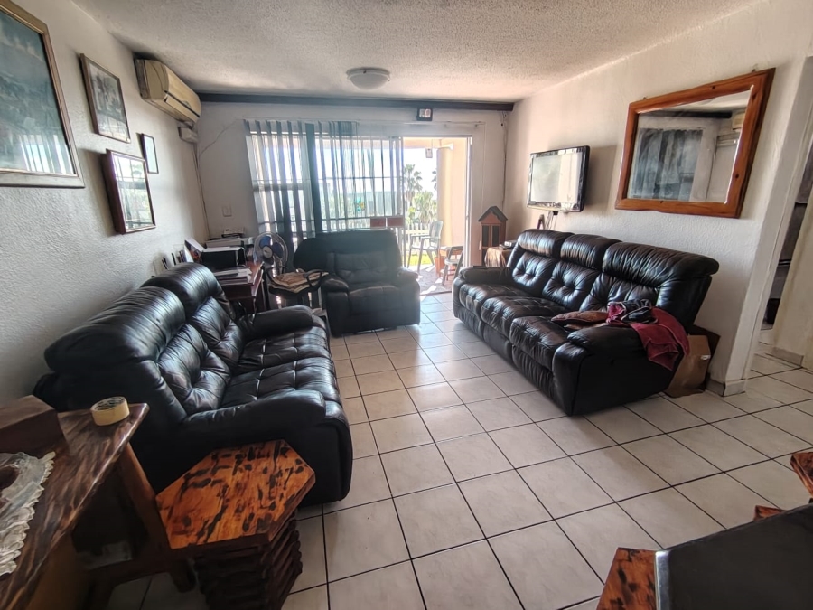 2 Bedroom Property for Sale in Uvongo Beach KwaZulu-Natal