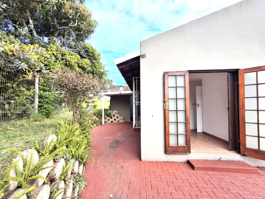 3 Bedroom Property for Sale in Port Edward KwaZulu-Natal