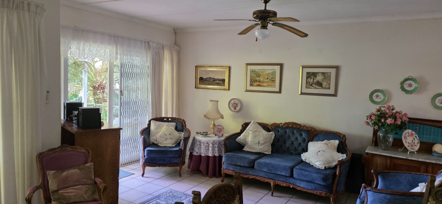 3 Bedroom Property for Sale in Umtentweni KwaZulu-Natal