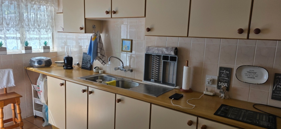 3 Bedroom Property for Sale in Umtentweni KwaZulu-Natal