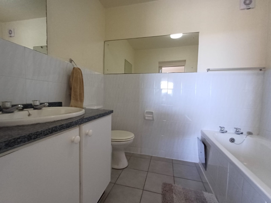 3 Bedroom Property for Sale in Uvongo Beach KwaZulu-Natal