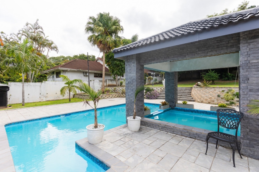 5 Bedroom Property for Sale in Umtentweni KwaZulu-Natal