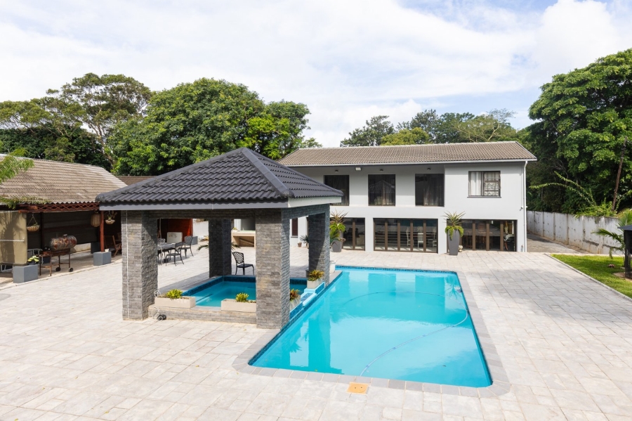 5 Bedroom Property for Sale in Umtentweni KwaZulu-Natal