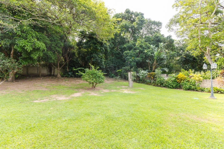 5 Bedroom Property for Sale in Umtentweni KwaZulu-Natal