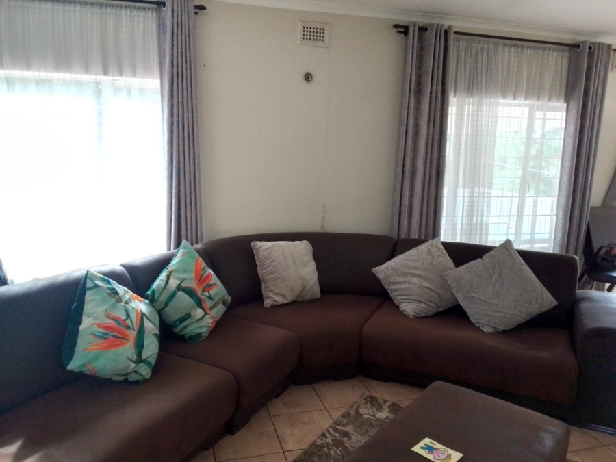 3 Bedroom Property for Sale in Westridge KwaZulu-Natal